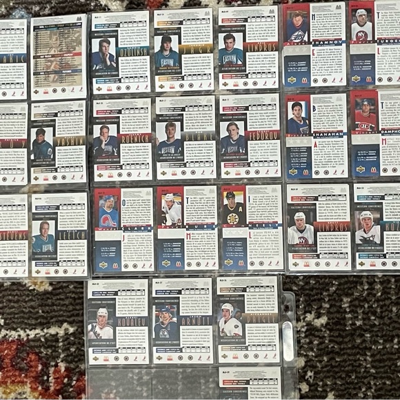 Upper Deck holographic hockey cards vintage rare collection NHL 90s nostalgia - Picture 2 of 10